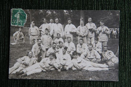 MILITARIA - Groupe De Soldats Au Repos - Personajes