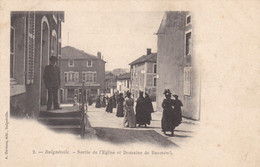 BULGNEVILLE - VOSGES -  (88)  -  RARE CPA PRECURSEUR ANIMEE DE 1902 - SORTIE DE L'EGLISE ET DOMAIE DE BAUMENIL.. - Bulgneville