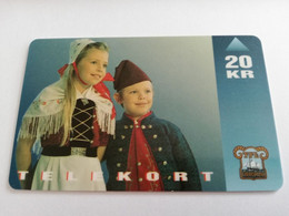 FAROYA ISLANDS  20 KRONER  / 2 CHILDREN IN FOLKLORE OUTFIT   1994  **9569** - Isole Faroe