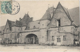 86   Scorbe  Clairveaux  - L'entree Du Chateau - Scorbe Clairvaux