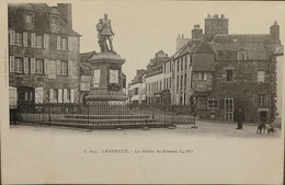 C. P. A. : 29 : LESNEVEN : La Statue Du Général Le Flô - Lesneven