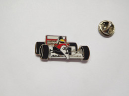 Beau Pin's En Zamac , Auto F1 McLaren Honda , Shell , Signé Locomobile - F1