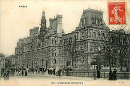 Paris * 4ème * La Place De L'hôtel De Ville * Mairie - Paris (04)