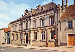 CPSM -  LIFFOL  Le  GRAND  (88)   Hotel De Ville Et L' école Des Garçons - Liffol Le Grand