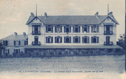 Le POULDU (Finistère) - Le Grand Hôtel Pouzoullic, Façade Sur La Mer - Le Pouldu