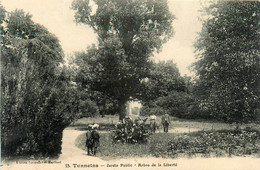 Tonneins * Jardin Public Et Arbre De La Liberté * Tree - Tonneins