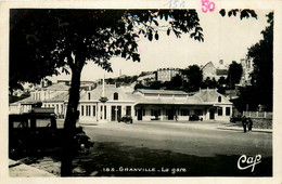 Granville * Place De La Gare * Ligne Chemin De Fer - Granville