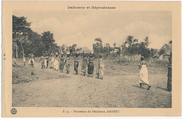 DAHOMEY ET DEPENDANCES - N°35 - PROCESSION DE FETICHEURS ABOMEY (CP DE CARNET) - Dahomey