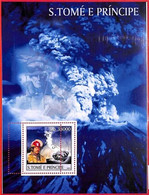 A4438 - SAO TOME & PRINCIPE-ERROR MISPERF Souvenir S: 2003 Volcanos Firefighters - Umweltverschmutzung