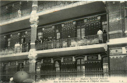 Berck Plage * Madame Raymond Poincaré Dans La Galerie De Cure Marine à L'hôpital Maritime * Personnalité - Berck