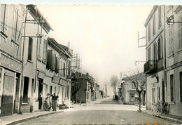 Labastide St Pierre * La Rue Du Centre Du Village * Commerce Magasin L'épargne - Labastide Saint Pierre