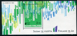 FINLAND 1992 Independence Anniversary Block MNH / **.  Michel Block 9 - Unused Stamps