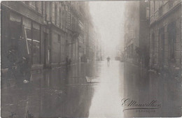 BESANCON - Carte-photo. Inondations De 1910. La Rue Gambetta. Edition Mauvillier. Non Circulée. Bon état. - Besancon