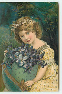 N°20123 - Carte Gaufrée - Joyeuses Pâques - Fillette Tenant Un Oeuf Rempli De Violettes - Pascua