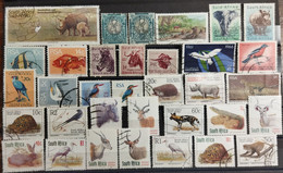 3- SOUTH AFRICA ANIMALS NICE LOT OF 34 USED STAMPS - Collezioni & Lotti