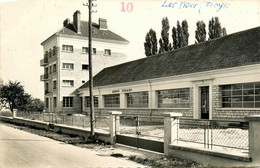 Les Noés * Le Groupe Scolaire , Rue De La République * école - Autres & Non Classés