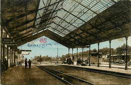 La Roche Sur Yon * Intérieur De La Gare * Ligne Chemin De Fer - La Roche Sur Yon