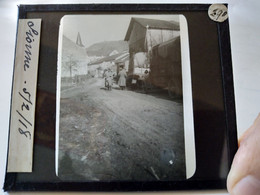 GUERRE 1914-18  PLAQUE De VERRE  PHOTO AMATEUR - FiSMES (51) - Soldats Camions 1918 TBE - Diapositiva Su Vetro