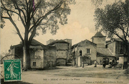 Arnac * La Place Du Village * Villageois - Autres & Non Classés