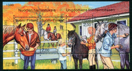 FINLAND 1990 Horse-riding Block MNH / **.  Michel Block 6 - Unused Stamps