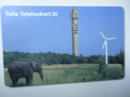 SWEDEN  USED CARDS ANIMALS ELEPHANTS - Oerwoud