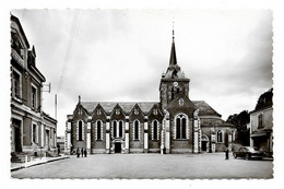 Cpsm, 49-THOUARCE, Place De L'église Et La Mairie Dos Vierge, Belle Carte - Thouarce