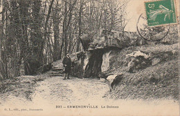 GU 2 -(60) ERMENONVILLE  -  LE DOLMEN  - PROMENEUR  -   2 SCANS - Ermenonville