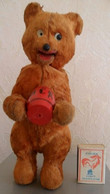 Toys. The USSR. Vintage. BEAR WITH A BARREL. PLUSH. CLOCKWORK. Worker. - 2-23-i - Peluches