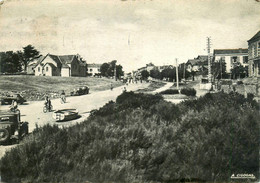 Préfailles * Route De La Descente De Plage * Automobile Voiture Ancienne - Préfailles