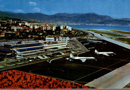 06 VUE AERIENNE DE L'AEROPORT NICE COTE D'AZUR - Aeronáutica - Aeropuerto