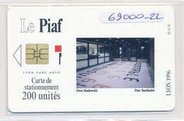 LYON  CARTE DE STATIONNEMENT  PIAF 69000-22 . SO3 . 200u .  Ref B13 - PIAF Parking Cards