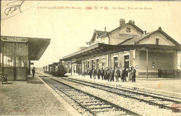 52 WASSY SUR BLAISE LE TRAIN EN GARE VOYAGEURS SUR LES QUAIS POSTEE A LOUVEMONT EN 1916 - Wassy