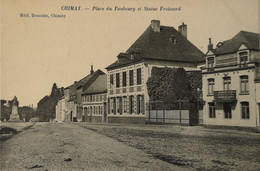 Chimay // Place Du Faubourg Avec Statue Froissart  19?? - Chimay