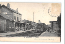 CPA 80 Moreuil La Gare Et Le Train - Moreuil