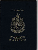 Q9A  --  PASSPORT   --  CANADA  --  1995 - Documentos Históricos