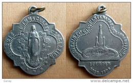 Rada-255 Médaille (alliage)Souvenir Du Cinquantenaire Des Apparitions 1839-1908 De 27mm/25mm - Religione & Esoterismo