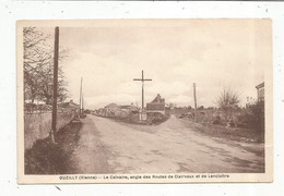 Cp , 86 , OUZILLY, Le Calvaire , Angle Des Routes De CLAIRVAUX Et De LENCLOITRE , écrite 1942 - Other & Unclassified