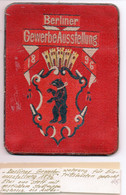 Etui Anläßlich Der "Berliner GewerbeAusstellung 1896", Aus Stoff Mit Gesticktem Wappen, Gr. 9,5x12,5cm - Andere