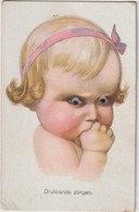 C P A   Bébé, Petite Fille Yeux Mobiles ( Verre ?) , Portrait Blonde ,suce Son Pouce , - Mechanical