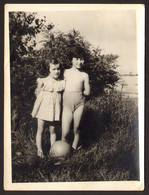 Two Cute Girls Outside Old Photo 12x9 Cm #35973 - Anonymous Persons