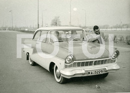 50s ORIGINAL AMATEUR PHOTO FOTO FORD TAUNUS 17M OLDTIMER CAR SCANDINAVIA - Automobili