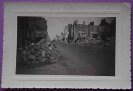 PHOTO ORIGINALE, BOMBARDEMENTS DE SAINT-NAZAIRE, LA RUE DE NANTES, WW2, LOIRE-ATLANTIQUE. - Krieg, Militär