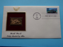 WORLD WAR II - SICILY ATTACKED BY ALLIES ( 22kt Gold Stamp Replica ) First Day Of Issue 1993 > USA ! - 1991-2000