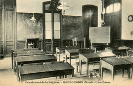 Haubourdin * Pensionnat De La Sagesse * Une Salle De Classe * école - Haubourdin