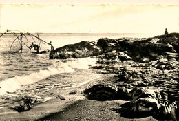 St Brévin Les Pins * à La Pointe De Mindin * La Pêche Au Carrelet Sur Les Rochers - Saint-Brevin-les-Pins