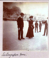 Photo Originale Collée Sur Carton - 1904 - Suisse - THALGUT - Sir Conynghan En Patins A Glace Sur Lac Gerzensee - Personnes Identifiées