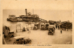 St Brévin Les Pins * Mindin * Vue Sur L'embarcadère Et Le Bateau * Automobile Voiture Ancienne - Saint-Brevin-les-Pins