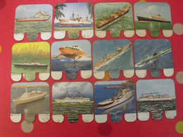 Lot De 12 Plaquettes Bateaux. Huilor Samo Chat Ambré Cremolive. Lot 6 - Plaques En Tôle (après 1960)