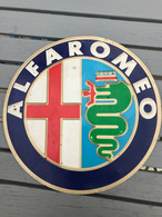 Alfa Romeo Tole En Relief Alu Diametre : 25 Cm ...auto - Plaques En Tôle (après 1960)