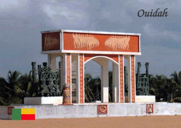 1 AK Benin * Die Pforte Ohne Wiederkehr - Ein Denkmal In Ouidah - Den Versklavten Afrikanern Gewidmet * - Benín